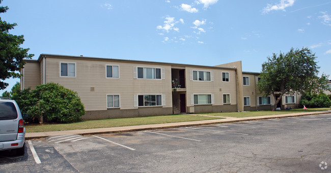 Parkwood Apartments Apartments - Norman, Ok 