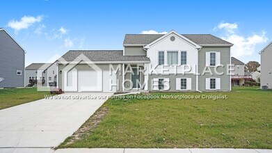 Building Photo - 4648 Quaker Hill Dr SE