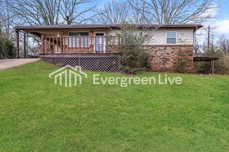 Building Photo - 36 Oakview Dr