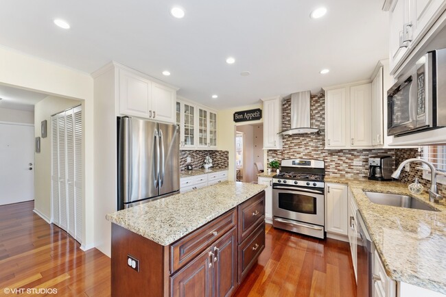 Building Photo - 3905 Whispering Trails Dr