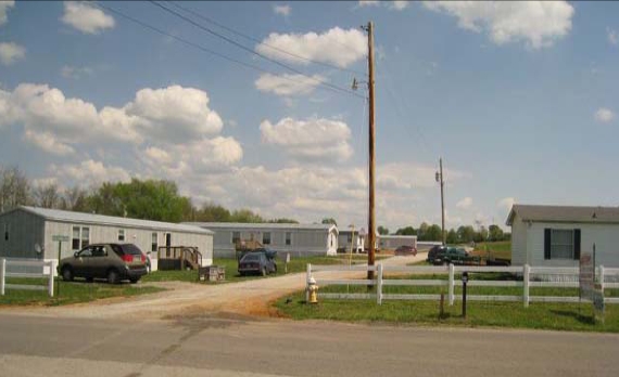 Primary Photo - Green River Lake Commons