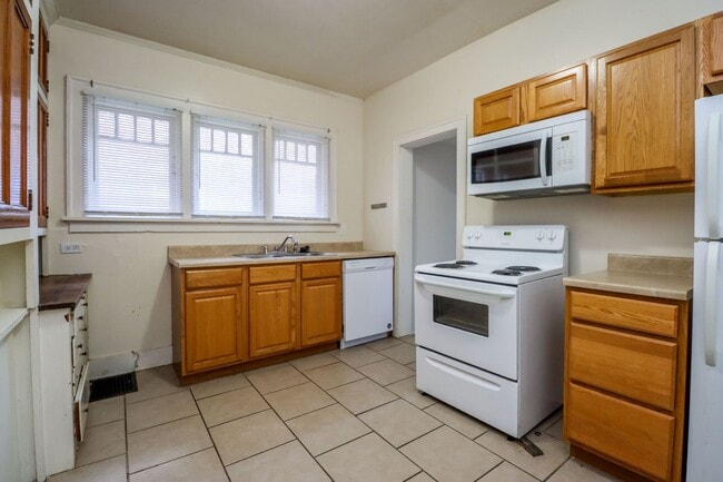 Foto del edificio - 1111 E Walnut St