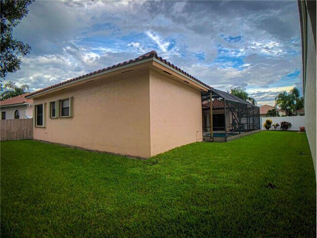 Building Photo - 211 Citrus Trail