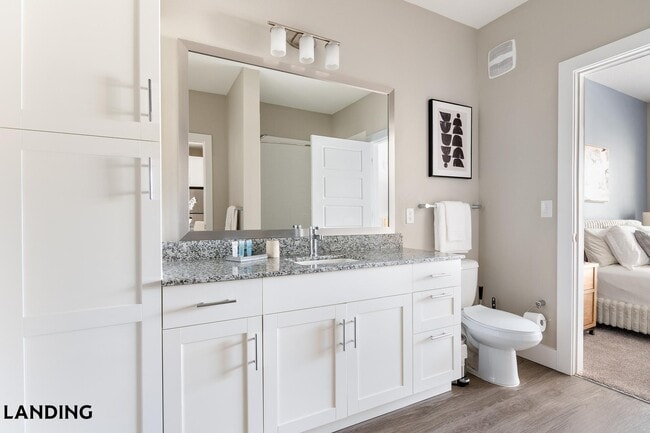 Building Photo - 3060 Southcreek Blvd