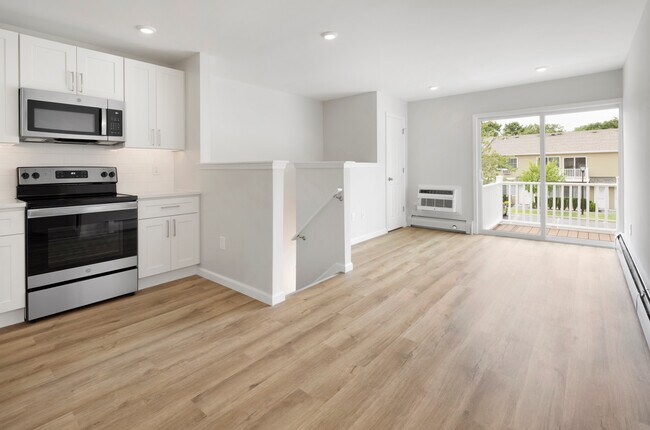 Foto del edificio - Spruce Pond Country Club Apartments