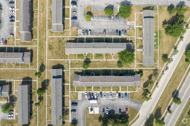 Aerial Photo - River Pointe Townhomes