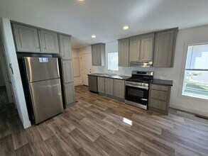 Building Photo - 47 Wood Dr