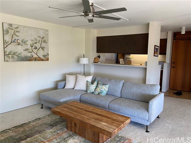 Building Photo - 2600 Pualani Way