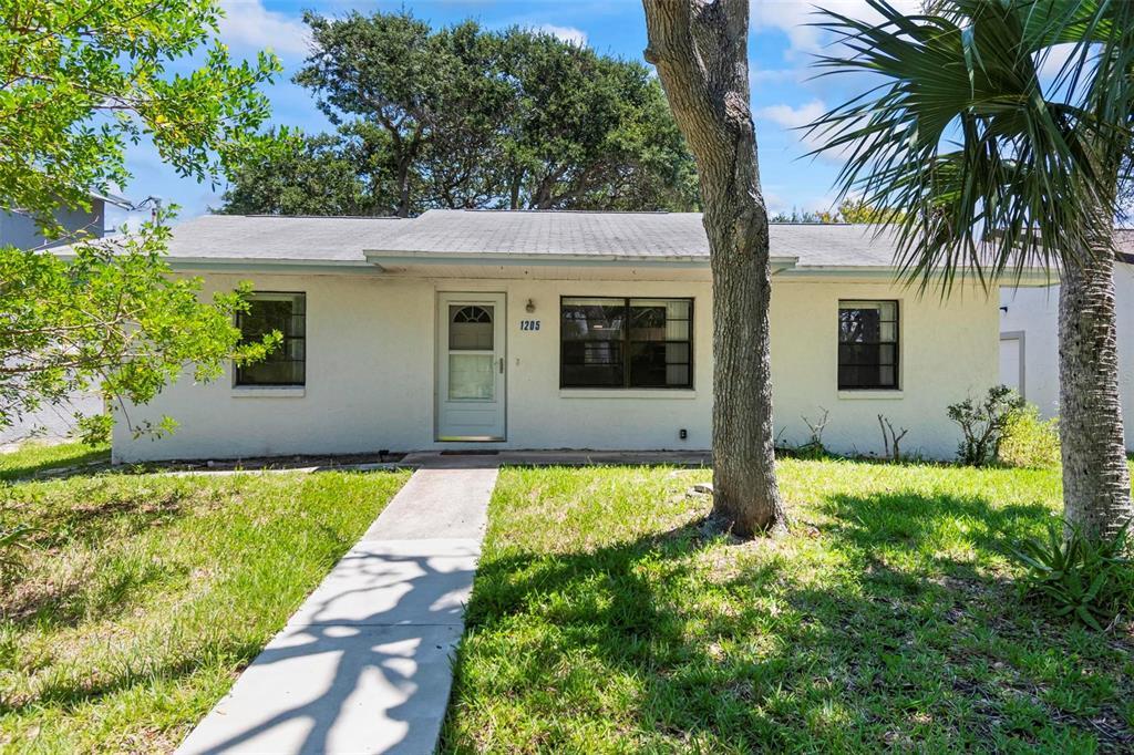 Foto principal - 1205 S Flagler Ave