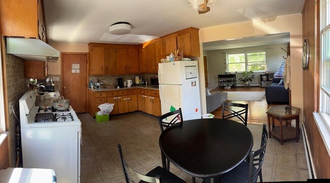 Building Photo - 124 Nonantum Rd