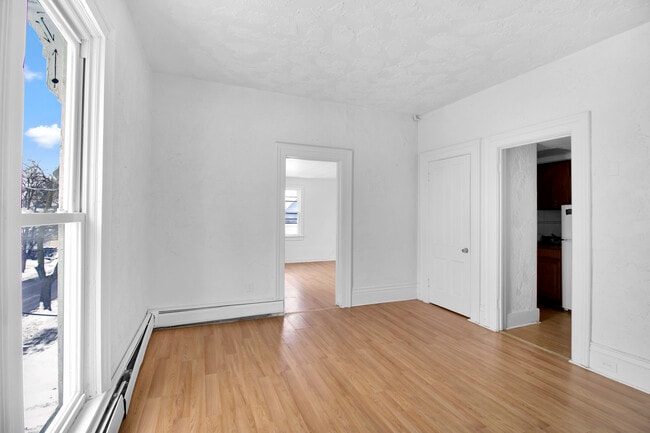Foto del edificio - 111 Cottage St