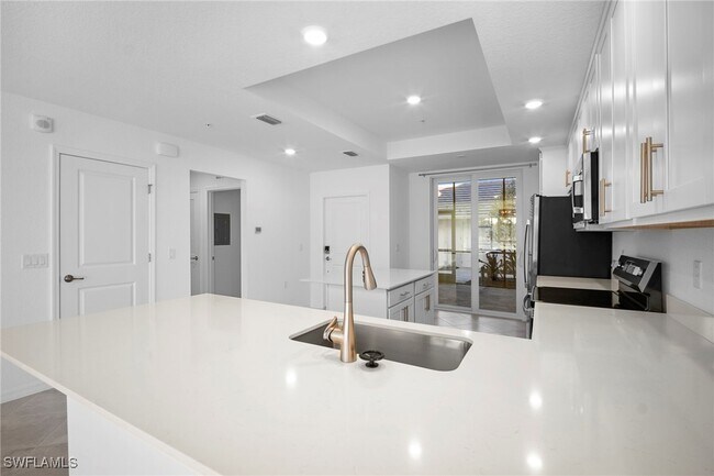 Building Photo - 15155 Bluffton Ln