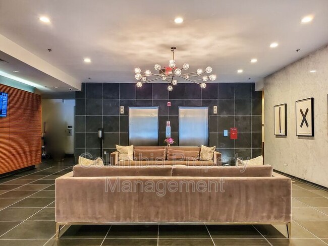Foto del edificio - 1000 New Jersey Ave SE