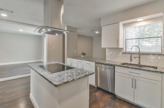 Foto del edificio - 2119 Woodstream Dr