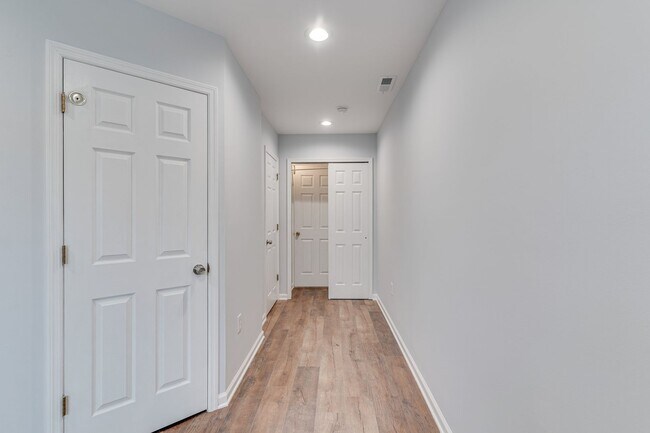 Foto del edificio - Brand New Luxury Temple Apartments