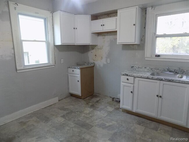 Building Photo - 14374 Coyle St