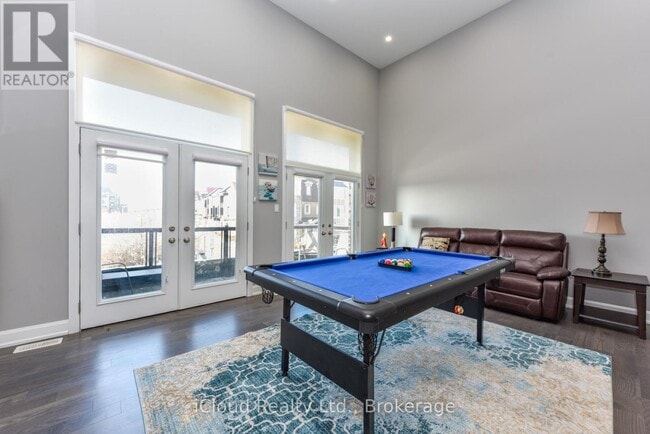 Photo du bâtiment - 3251 Charles Fay Pass