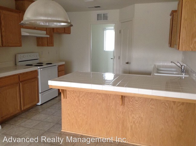 Building Photo - 6134 Royal Coach Cir