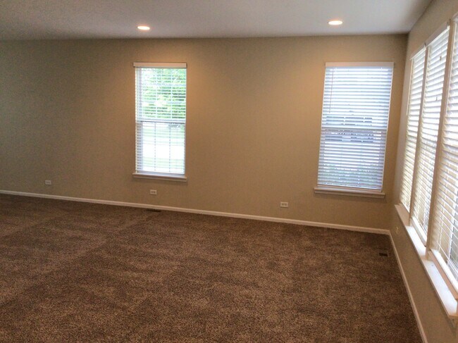 Building Photo - 16309 Sand Creek Lane