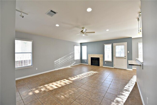 Building Photo - 3101 Blazing Star Trail
