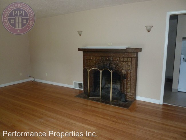Building Photo - 2 br, 1 bath House - 4405 SE  Windsor Court