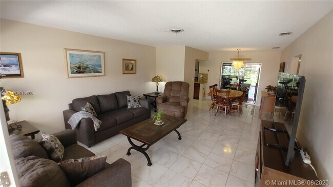 Building Photo - 4260 NW 49th Ave