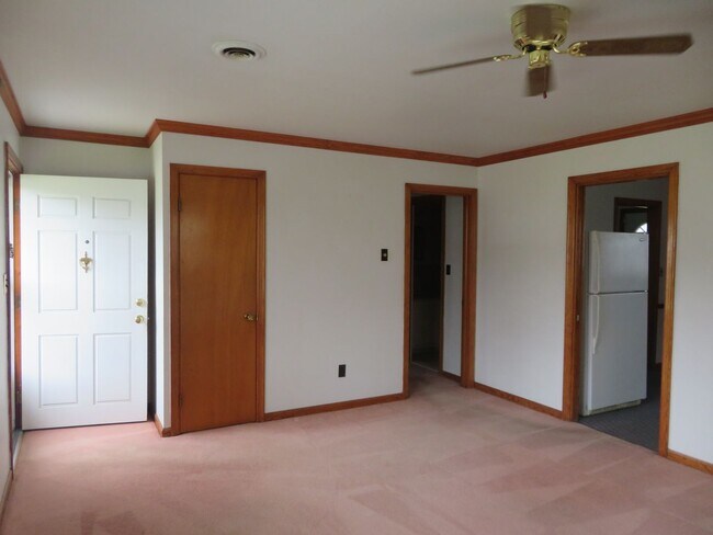 Building Photo - Colonial Heights Virginia