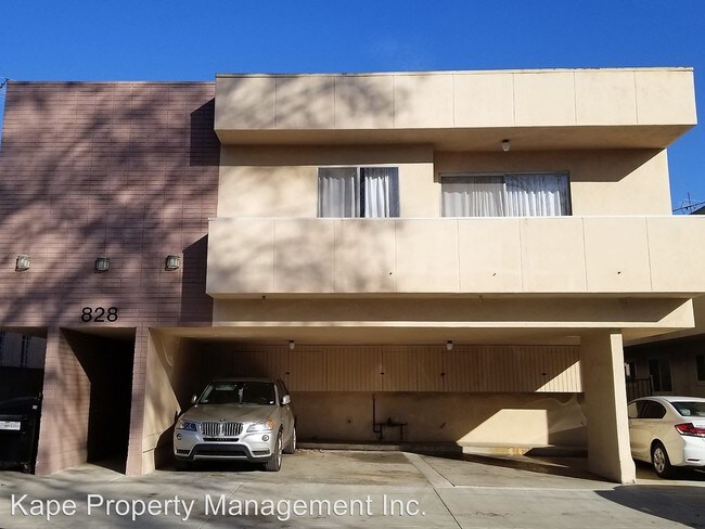 Building Photo - 828 S Holt Ave