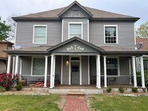 Building Photo - 617 W Gandy St