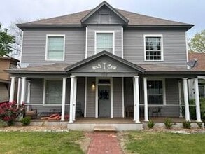 Building Photo - 617 W Gandy St