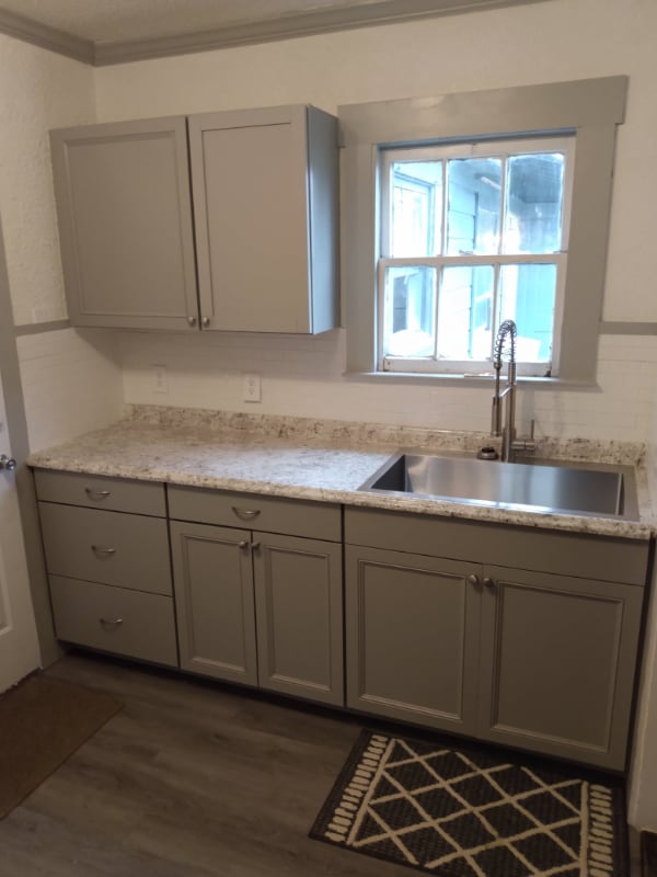 Building Photo - 17-17 W 5th St