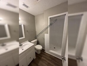 Building Photo - 912 Gibson Ct