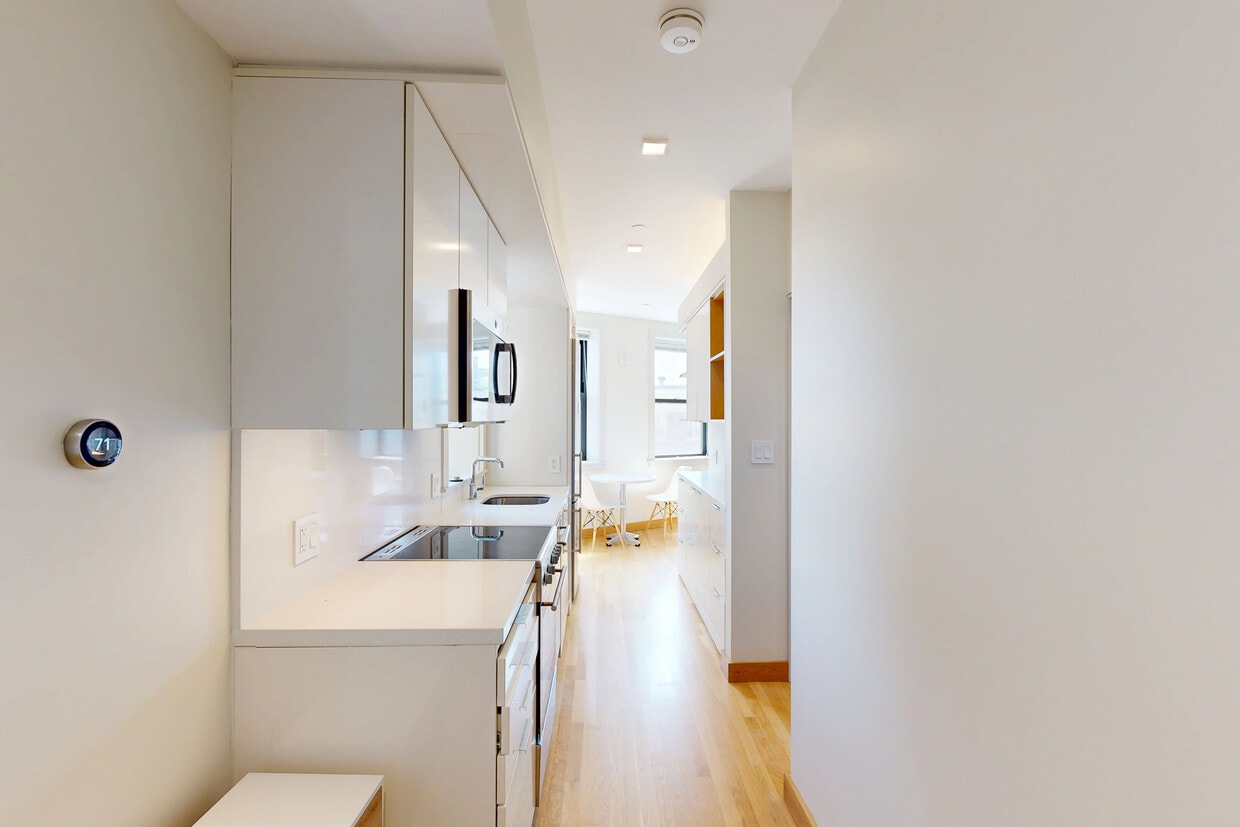 Photo - 115 Mt Auburn (Fully Furnished) Apartments