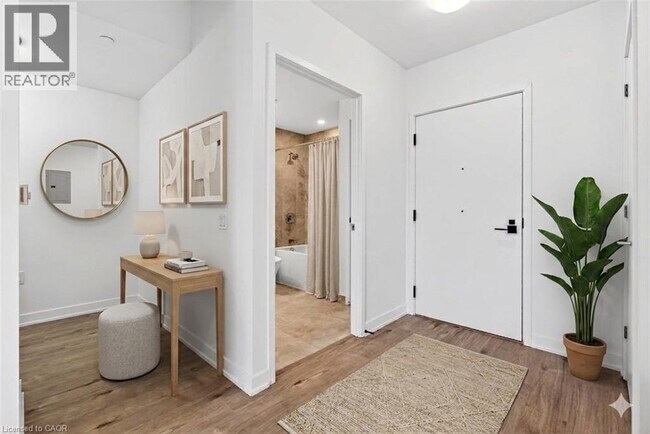 Photo du bâtiment - 500 Plains Rd E