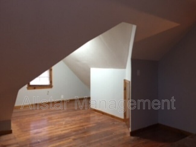Foto del edificio - 5607 Westlake Ave