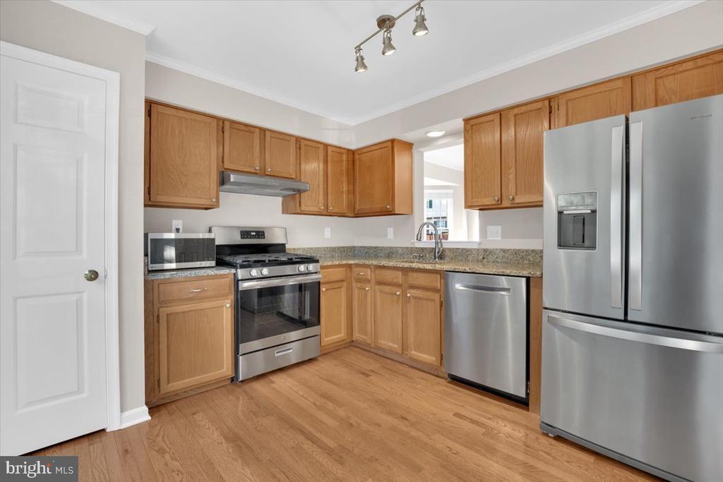 Primary Photo - 908 Smartts Ln NE