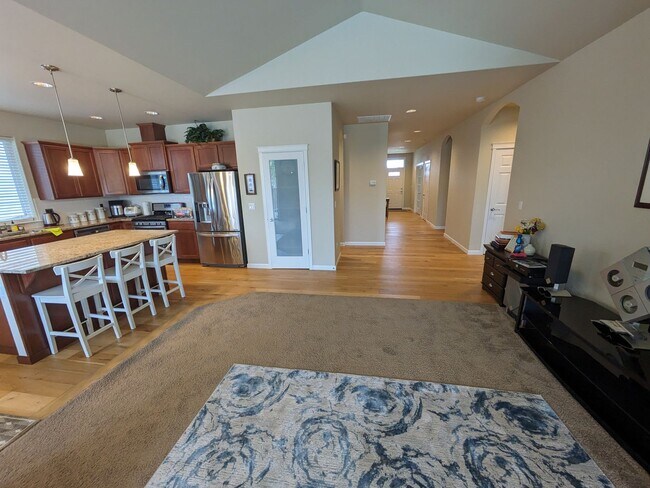Building Photo - 9546 6th Way SE Lacey WA 98513