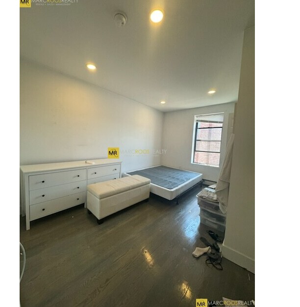 Building Photo - 44A Joy St
