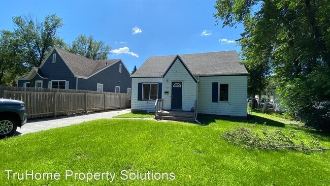 Building Photo - 5 br, 2 bath House - 2305 University Ave