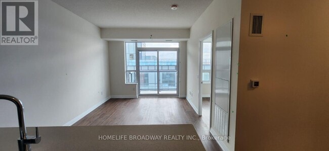 Building Photo - 3270 Sheppard Ave E