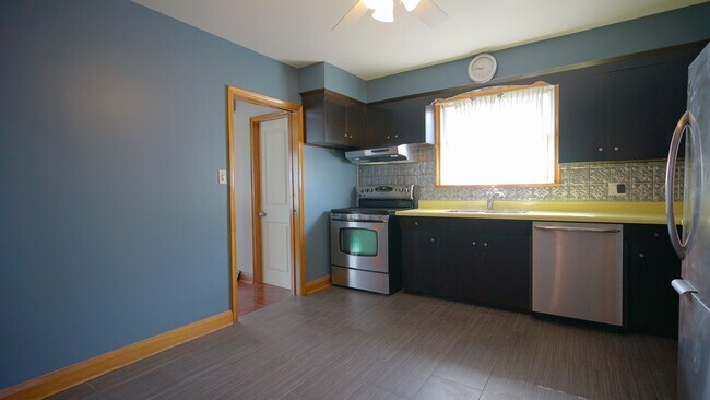 Photo du bâtiment - 94 Glenhaven St