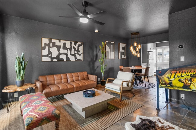 Foto del edificio - 4620 N 68th St