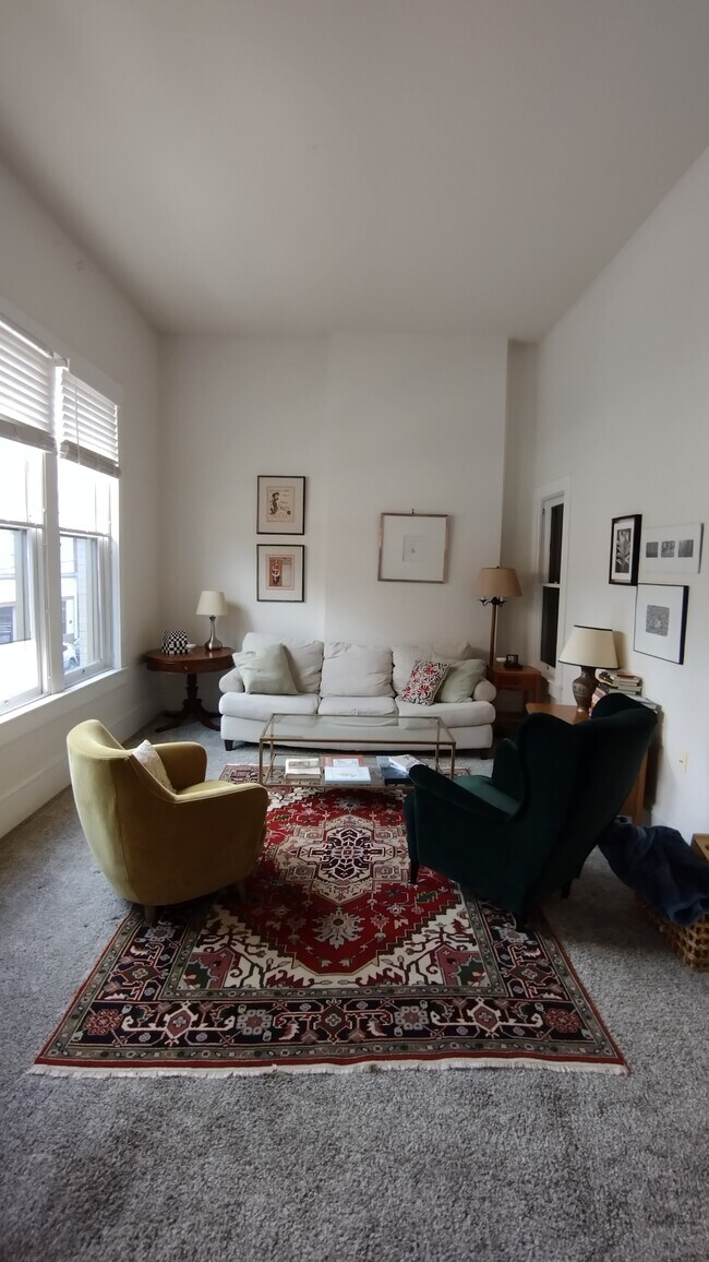 Foto del edificio - 139 N 4th St