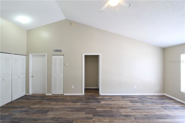 Building Photo - 3651 N Goldenrod Rd