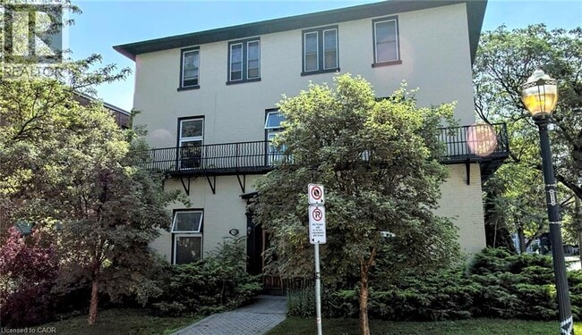 Building Photo - 123 MacNab St S