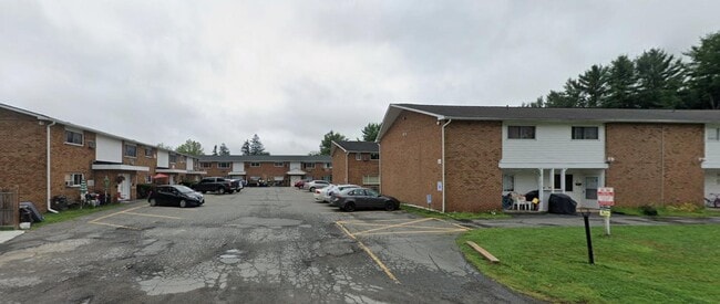 Foto del edificio - 79 Yaun Ave