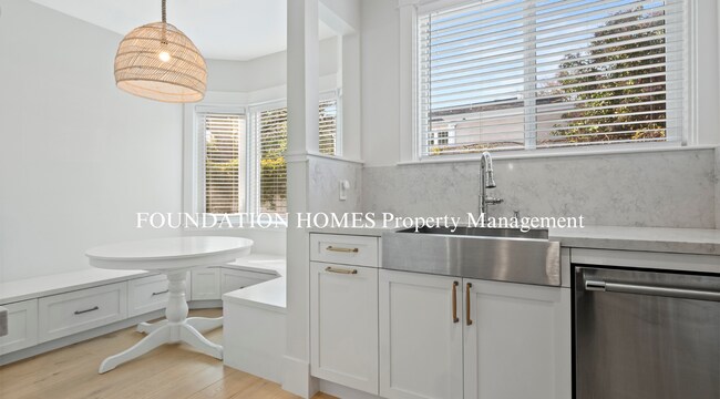 Foto del edificio - Newly Remodeled - Yolanda Park Home - A/C ...
