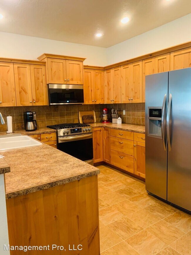 Building Photo - 2 br, 2 bath House - 101 E. Ryegate Drive