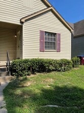 Building Photo - 1013 S 25th St