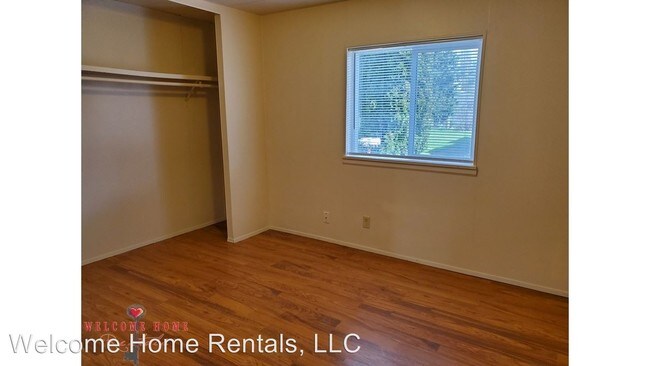 Building Photo - 2 br, 2 bath House - 10900 Kuhlman Rd. SE #28